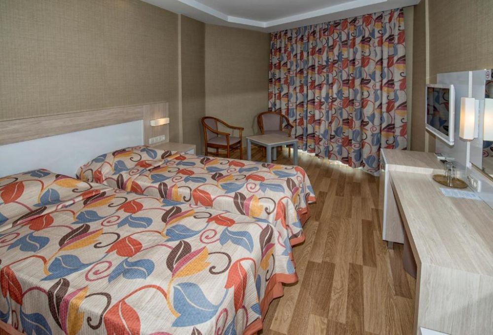 Standard Room, Riviera Hotel 4*