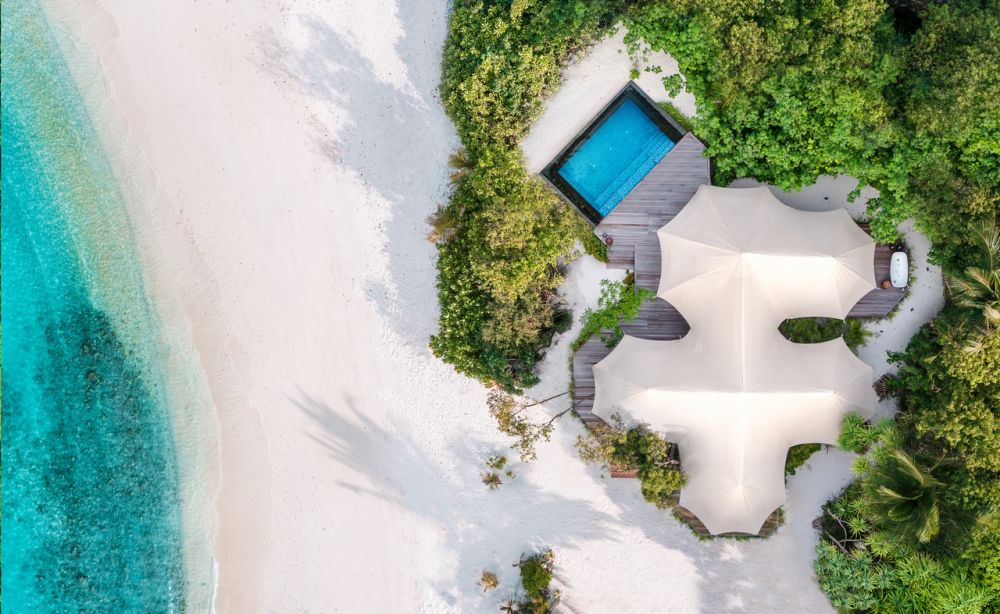 Beach Tented Villa, Fairmont Maldives Sirru Fen Fushi 5*