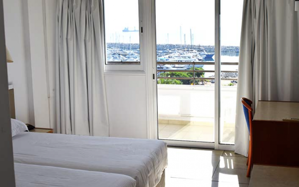 Sea View 1-Bedroom, Sun Hall Beach Hotel Apts 3*
