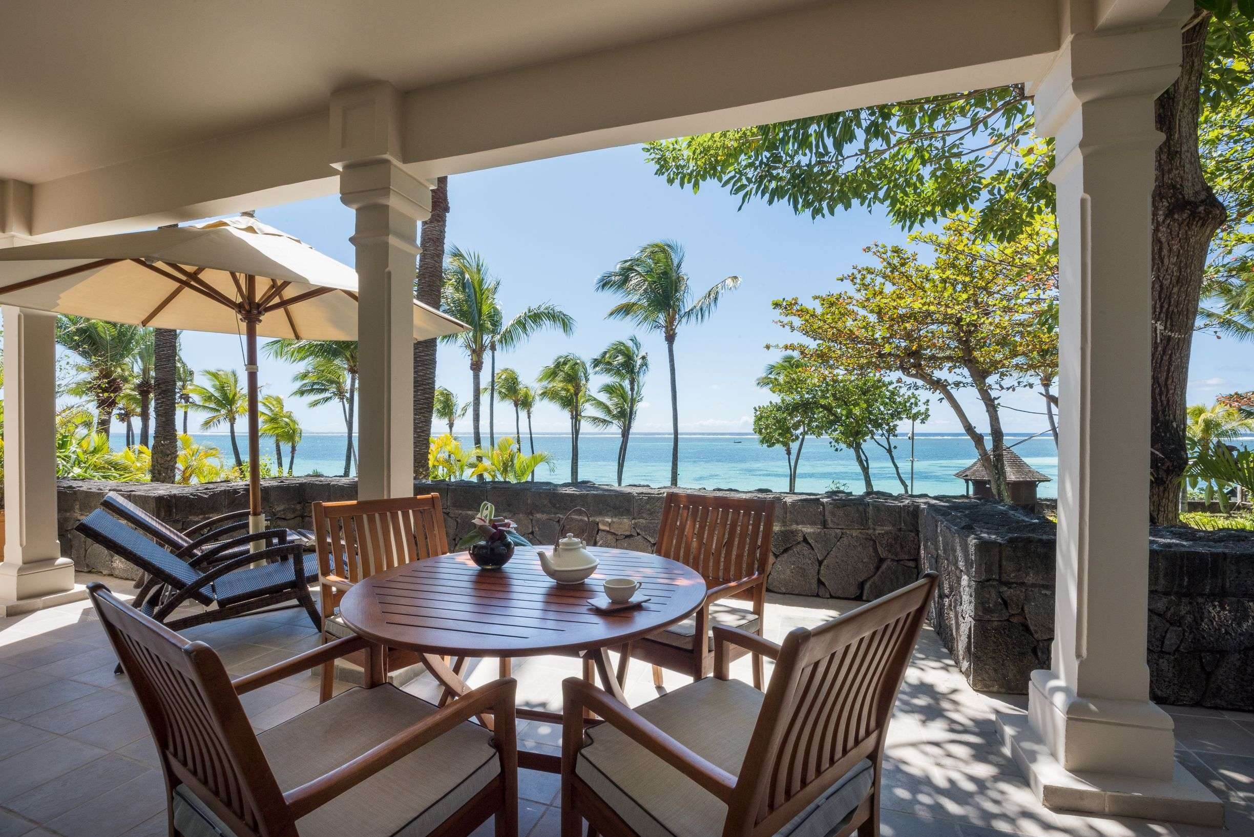 Colonial Ocean Front Suite, The Residence Mauritius 5*