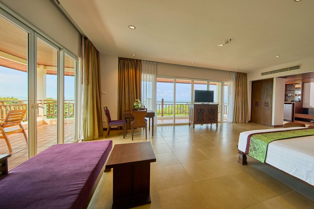 Junior Suite, The Heritage Pattaya Beach Resort 4*
