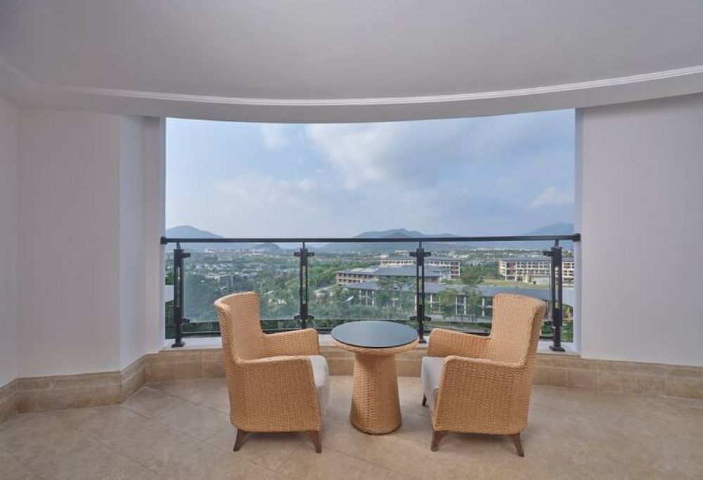 King Family Suite Sea View, DoubleTree by Hilton Sanya Bay 3*
