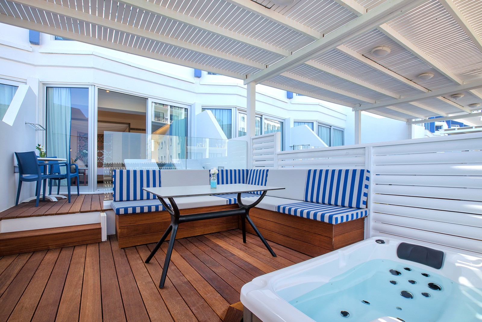Junior Suite Sea View, Lordos Beach Hotel & Spa 4*