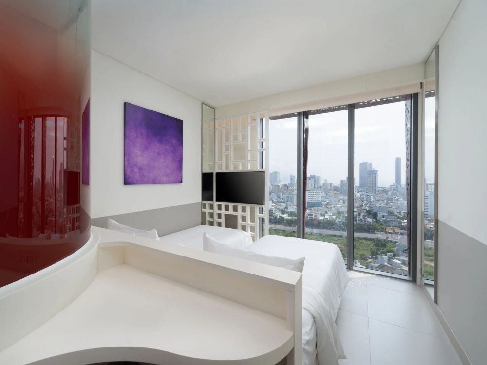 2 TWIN BEDS CITY VIEW, Wink Icon Hotel Danang Riverside 5*