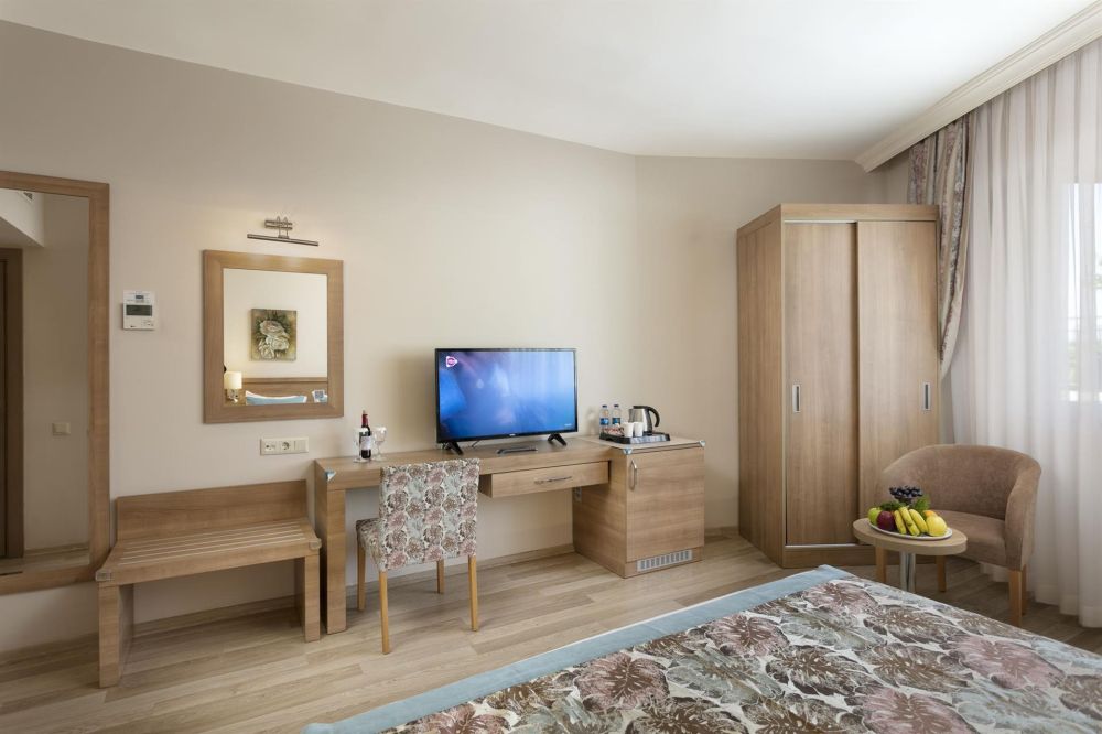 Standard Room, Ramada Resort Lara 5*