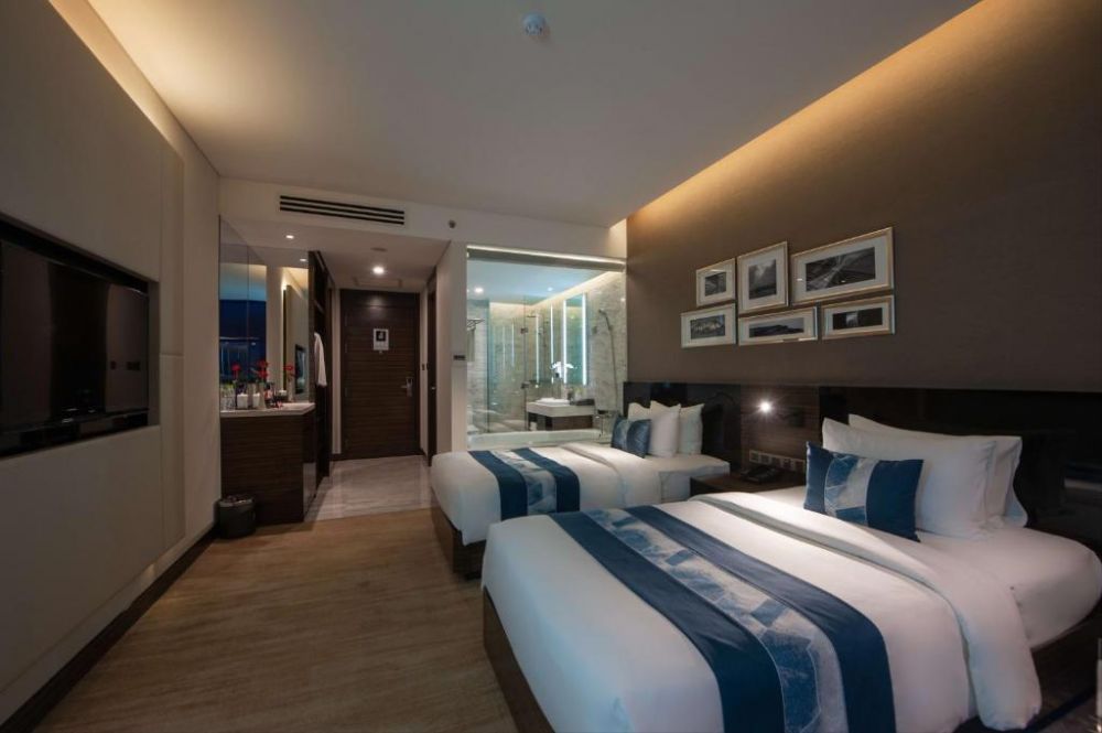 Grand Deluxe Partial Sea View, Queen Ann Nha Trang Hotel 5*