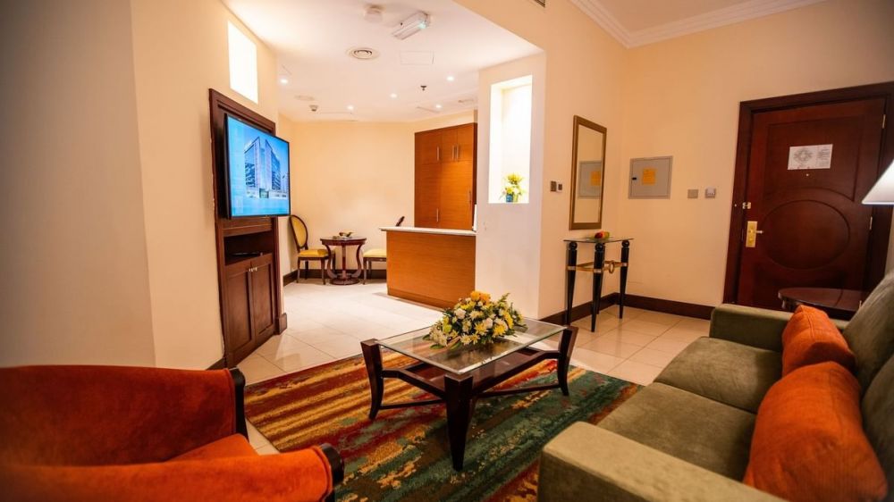Executive 1 Bedroom Suite, City Seasons Suites Dubai 4*