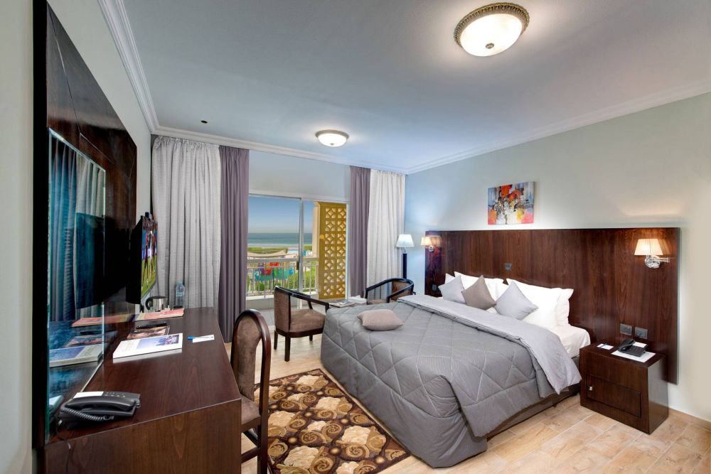 Standard Chalet - Sea View, Sharjah Carlton Hotel 4*