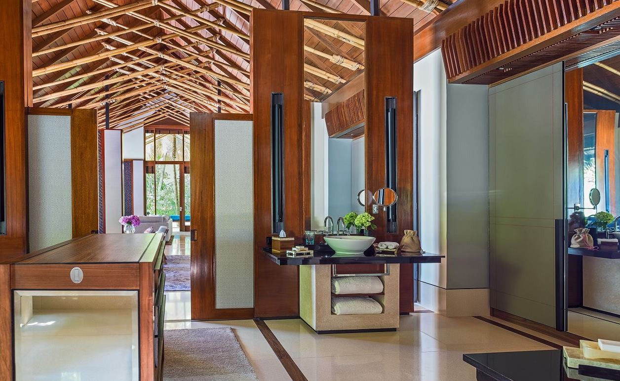 Grand Beach Villa with Pool 2 Bedroom, One & Only Reethi Rah 5*