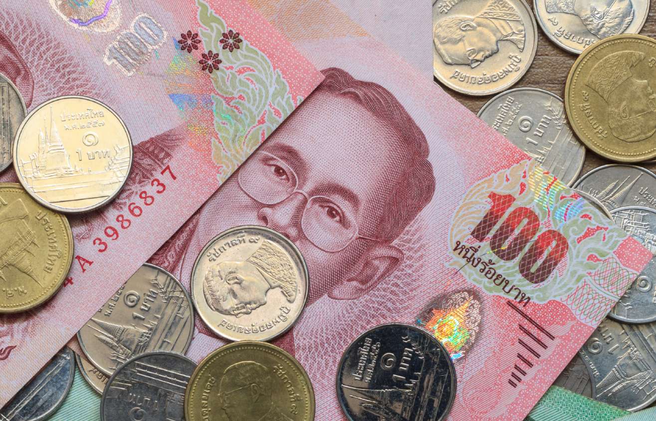 Евро или доллар в тайланде. Таиландский бат. Тайланд валюта к рублю. Таиландский бат картинки.